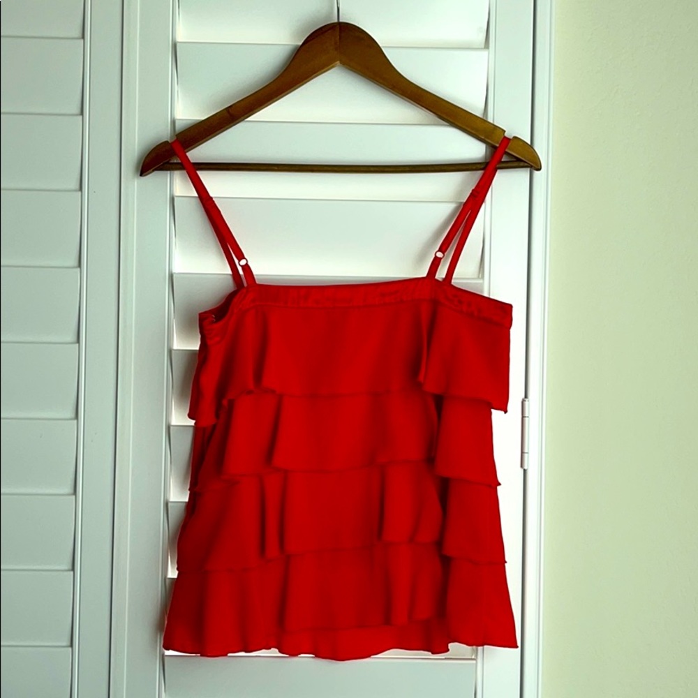 Flirty Tiered Layer Top Size Small